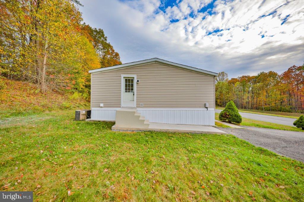 104 KAYSEA LANE