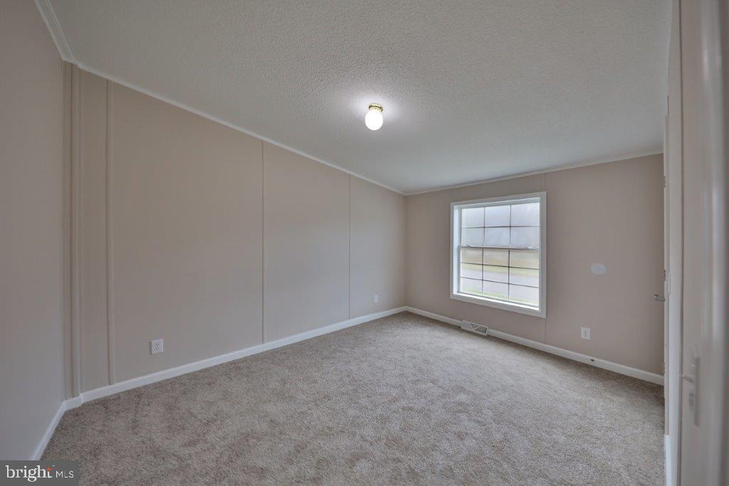 104 KAYSEA LANE