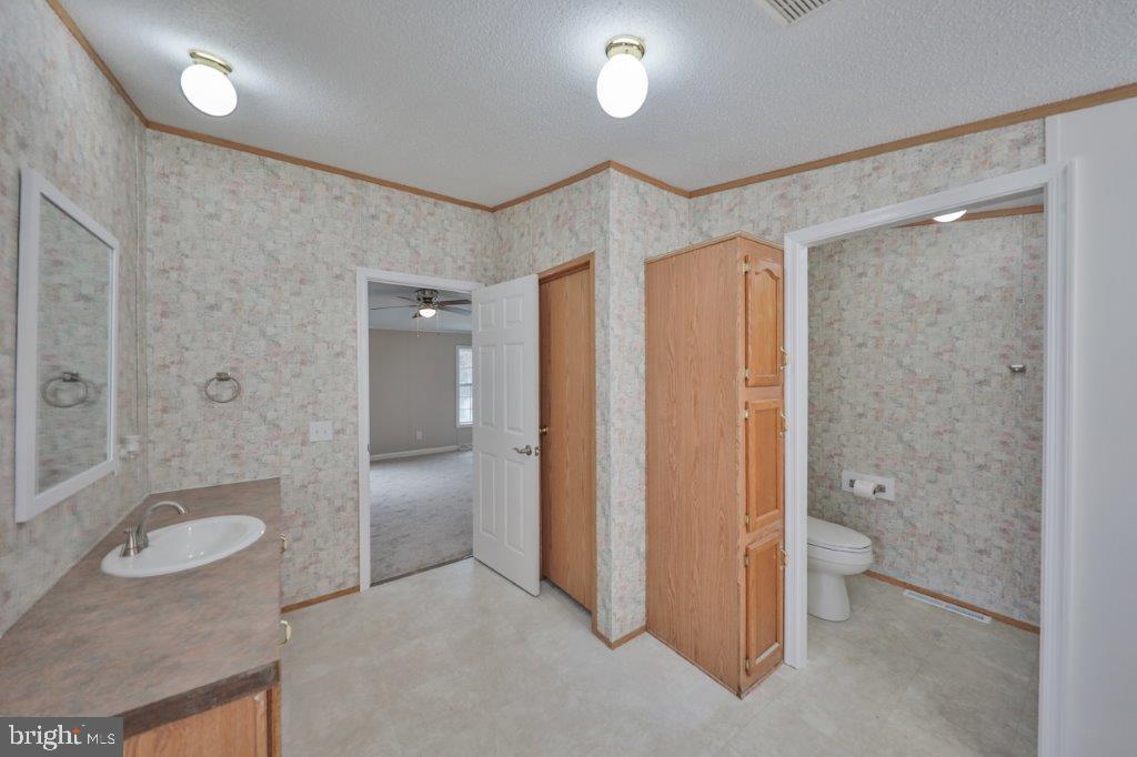 104 KAYSEA LANE