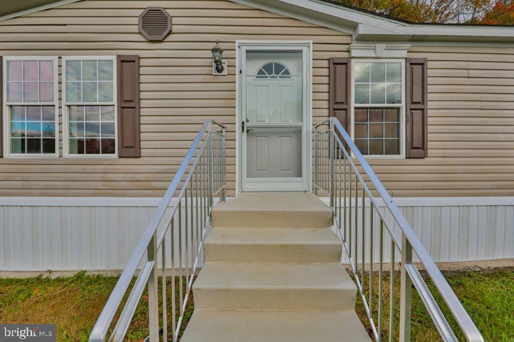 104 KAYSEA LANE