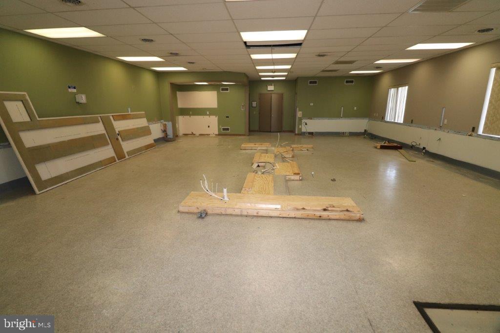 185 DELAWARE AVENUE REAR