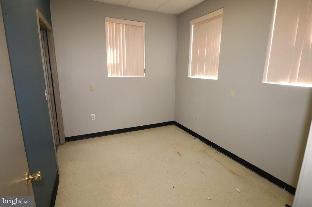 185 DELAWARE AVENUE REAR