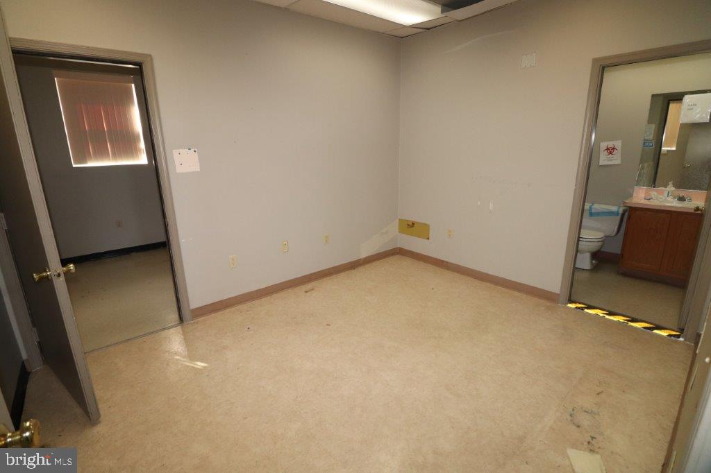 185 DELAWARE AVENUE REAR