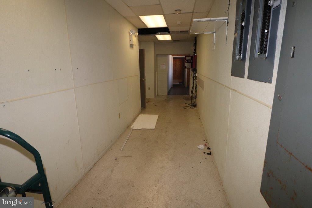 185 DELAWARE AVENUE REAR