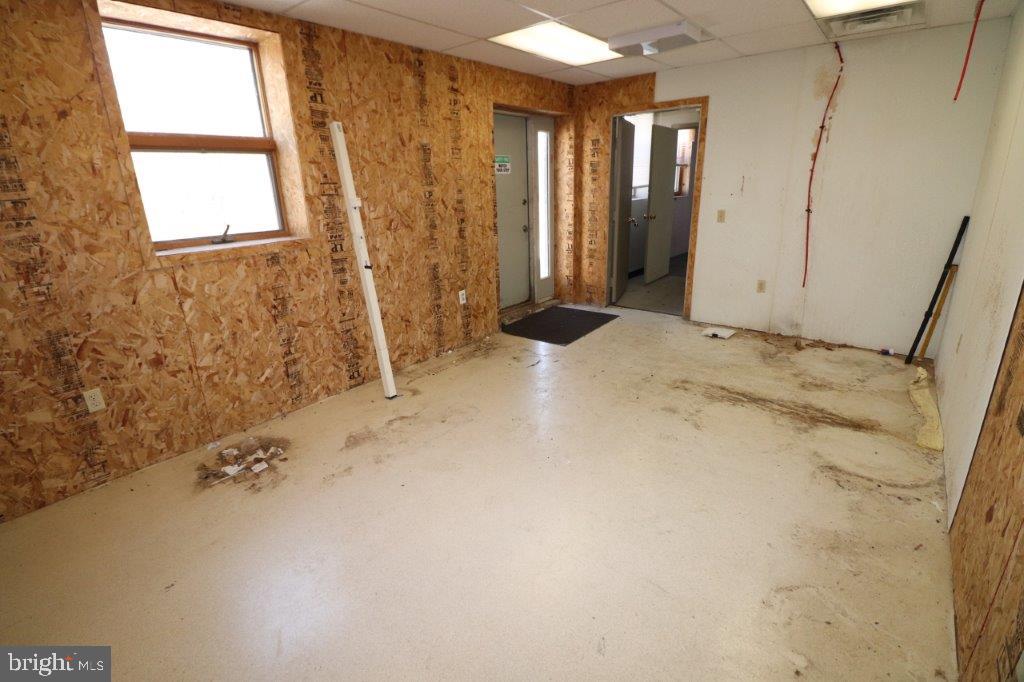 185 DELAWARE AVENUE REAR