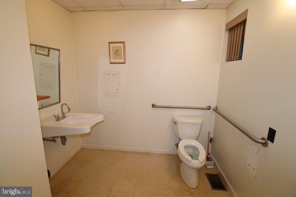 179 DELAWARE AVENUE FRONT