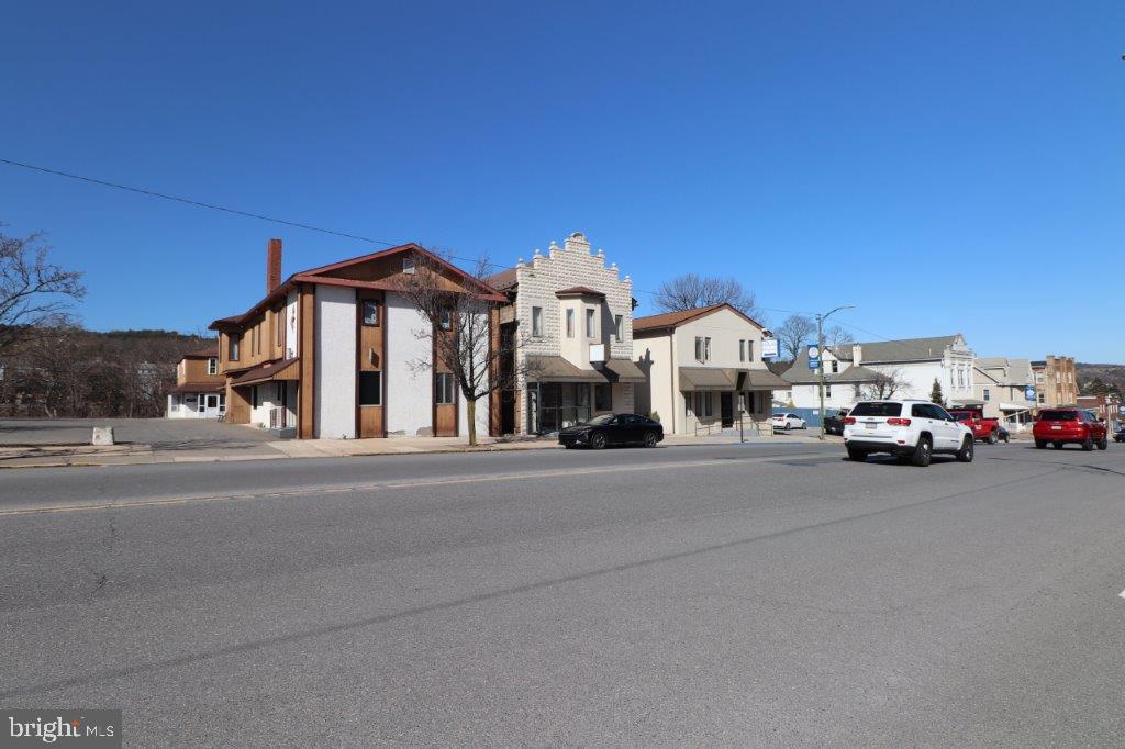 179 DELAWARE AVENUE FRONT