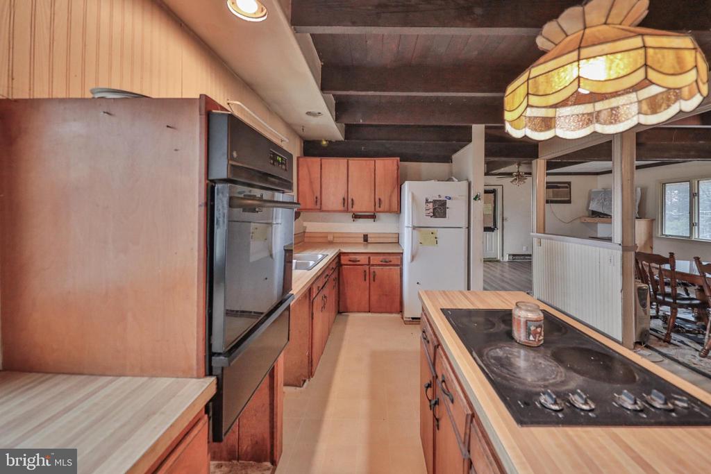 355 HICKORY ROAD