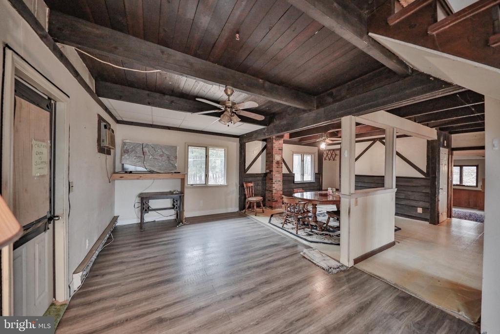 355 HICKORY ROAD