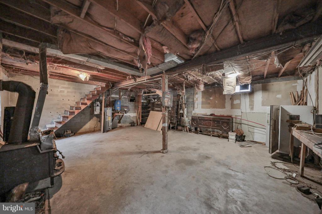 355 HICKORY ROAD