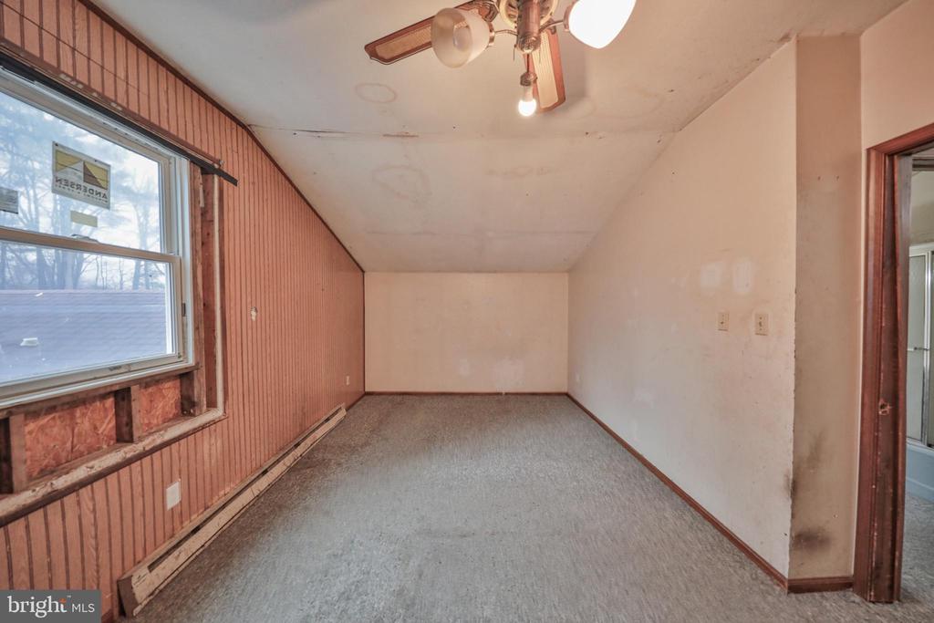 355 HICKORY ROAD