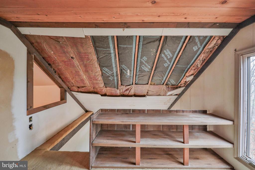 355 HICKORY ROAD