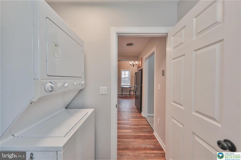 370 W WHITE BEAR DRIVE