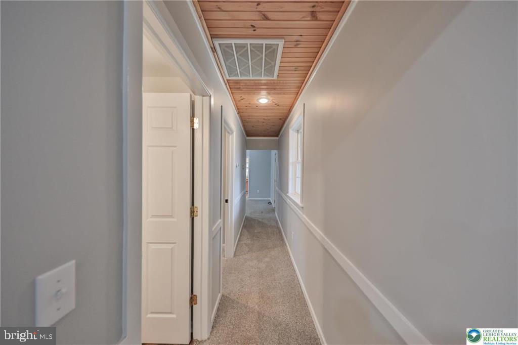 370 W WHITE BEAR DRIVE