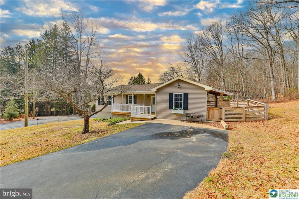 370 W WHITE BEAR DRIVE