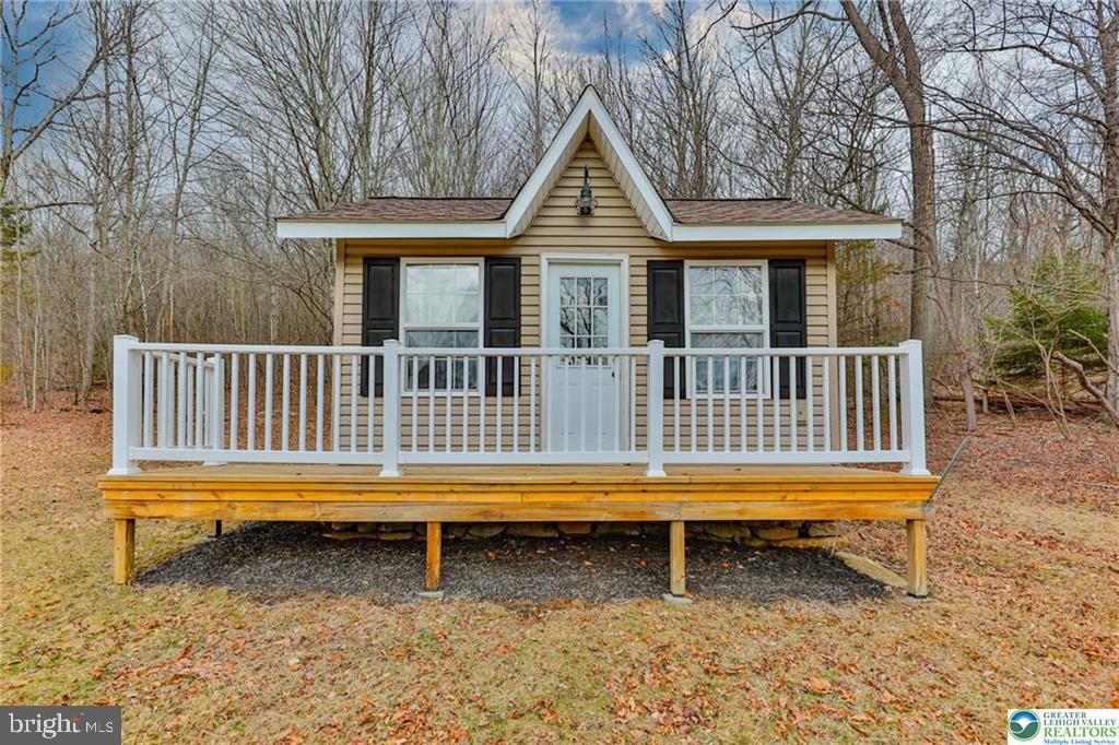 370 W WHITE BEAR DRIVE