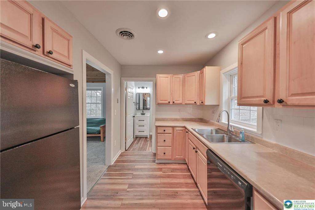 370 W WHITE BEAR DRIVE