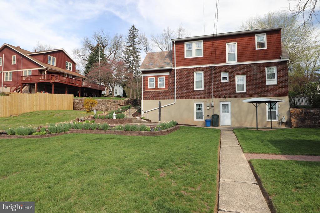 300 PRINCETON AVENUE