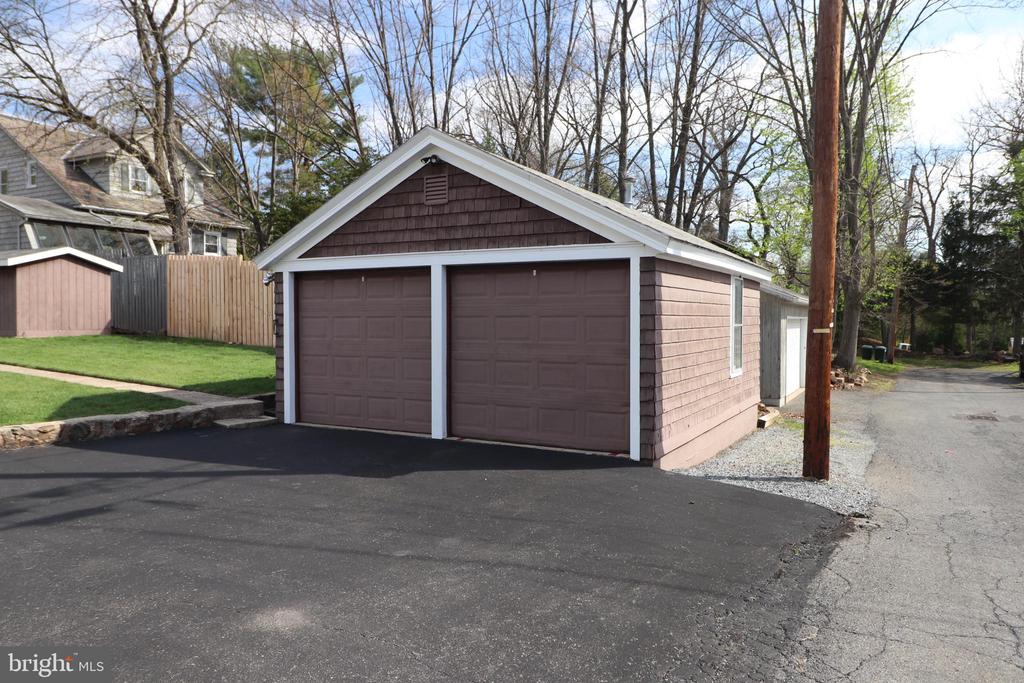 300 PRINCETON AVENUE