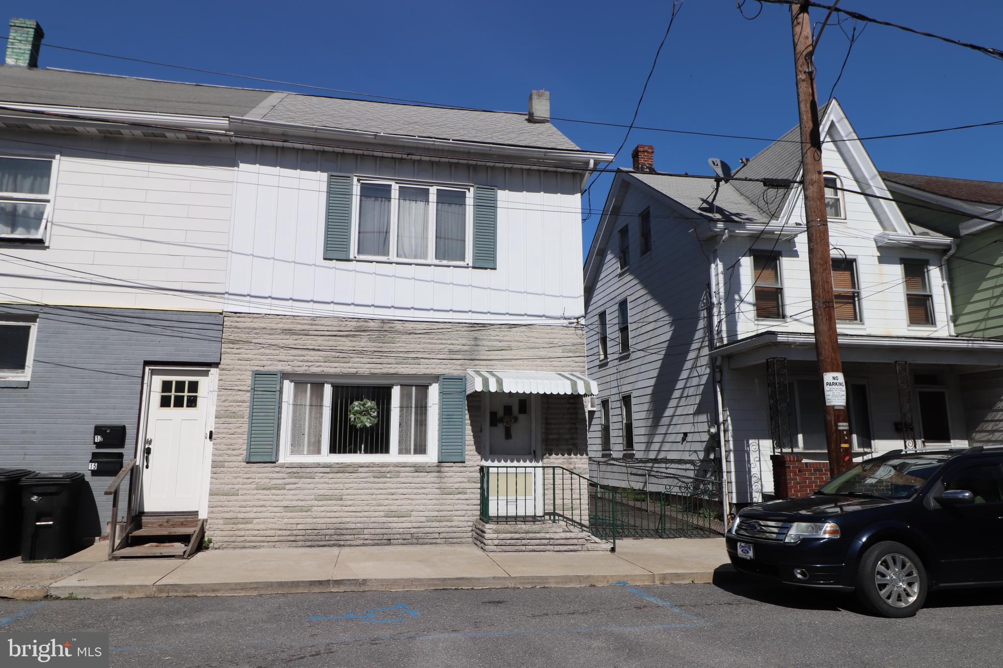 17 CENTER STREET