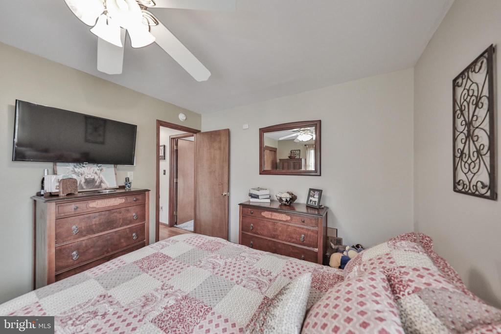 1040 W STAGECOACH ROAD