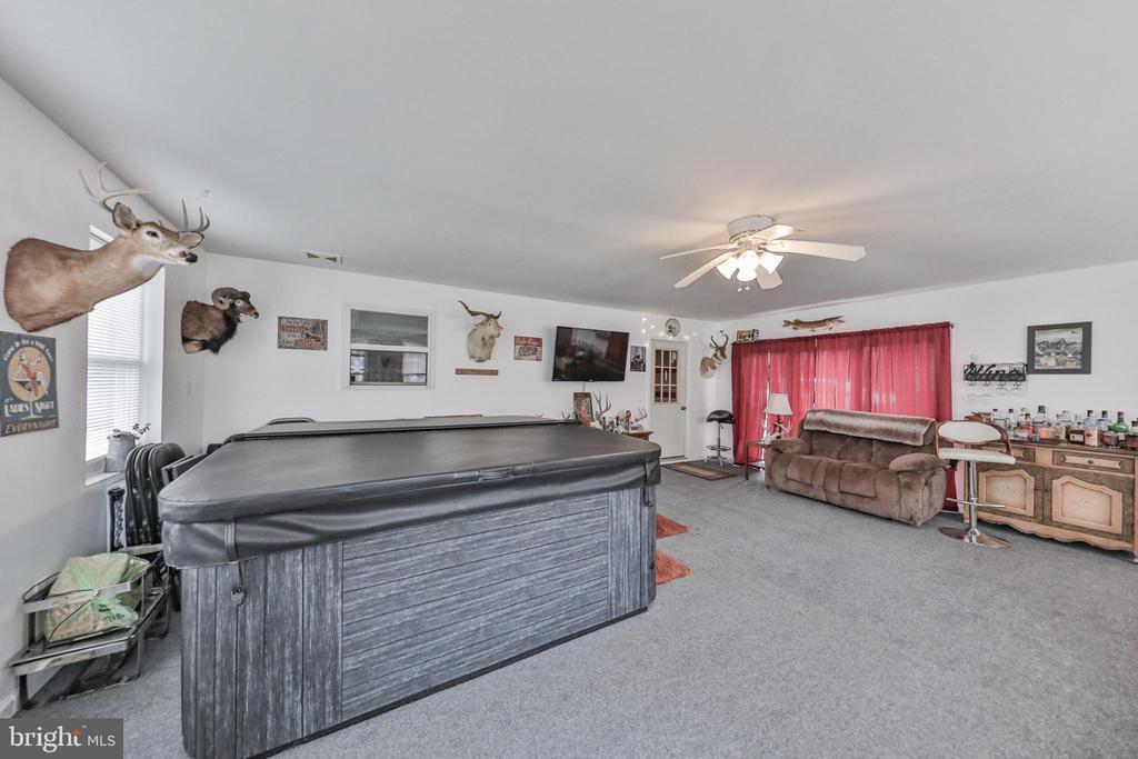 1040 W STAGECOACH ROAD