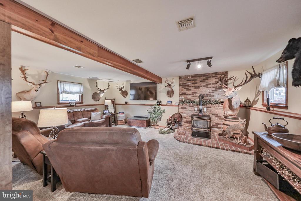 1040 W STAGECOACH ROAD