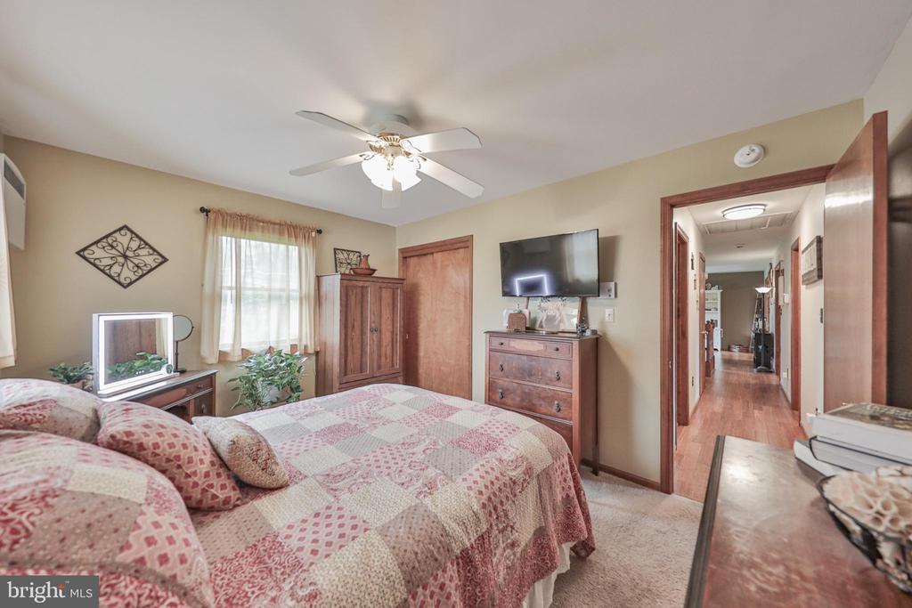 1040 W STAGECOACH ROAD