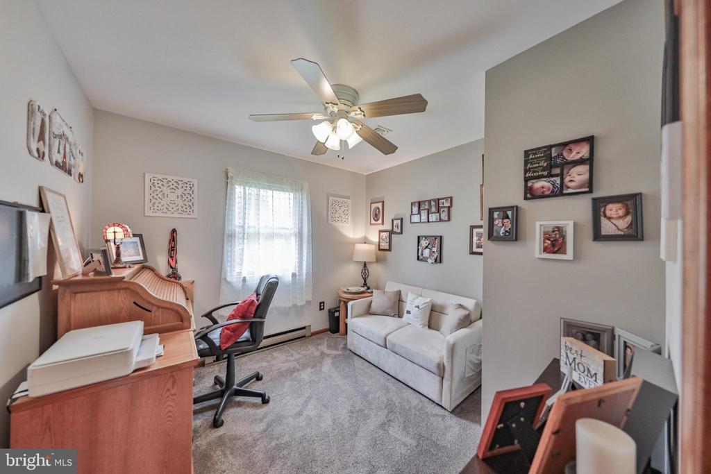 1040 W STAGECOACH ROAD