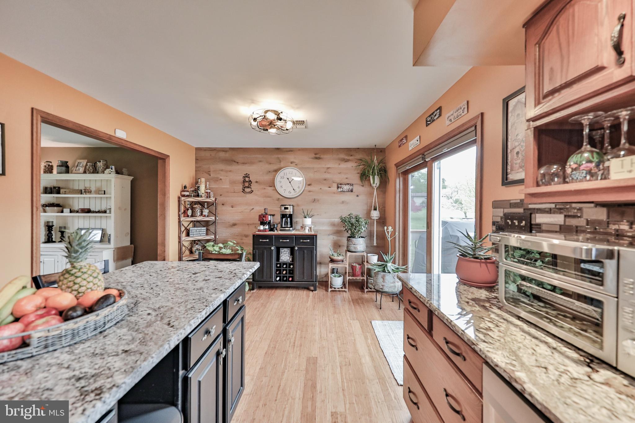 1040 W STAGECOACH ROAD