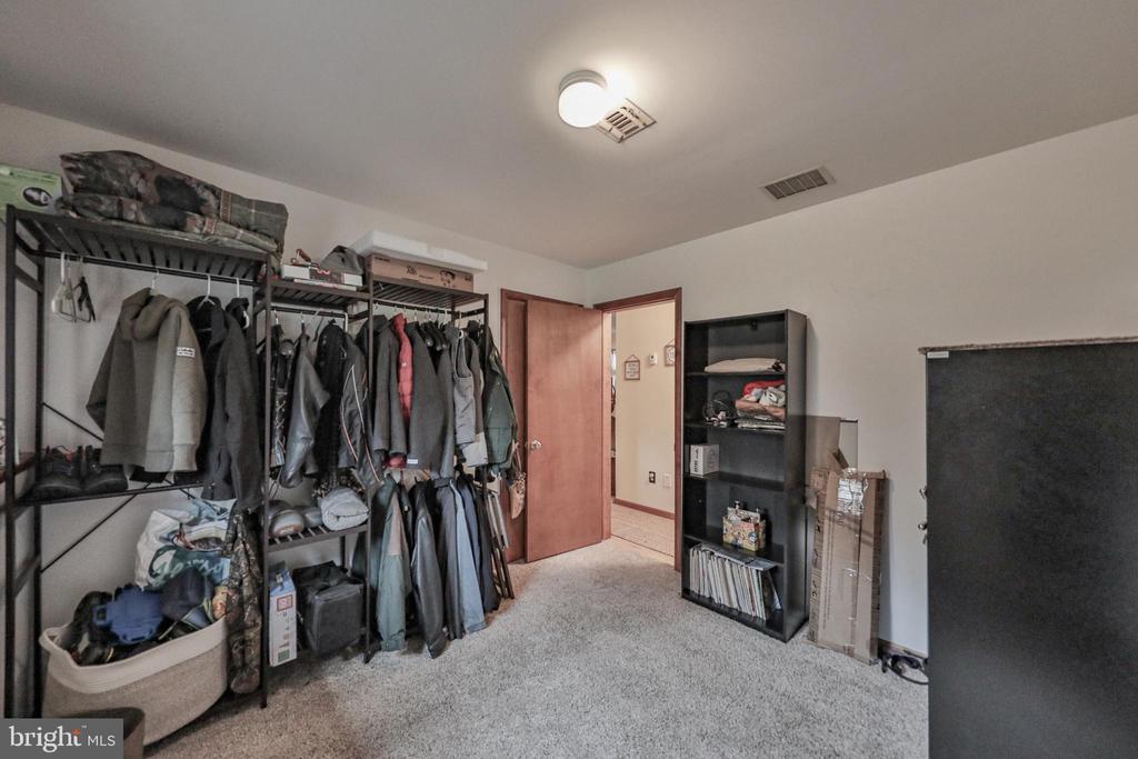 1040 W STAGECOACH ROAD