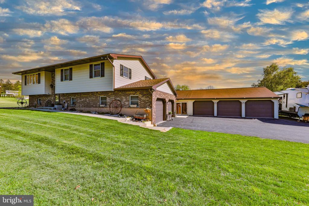 1040 W STAGECOACH ROAD