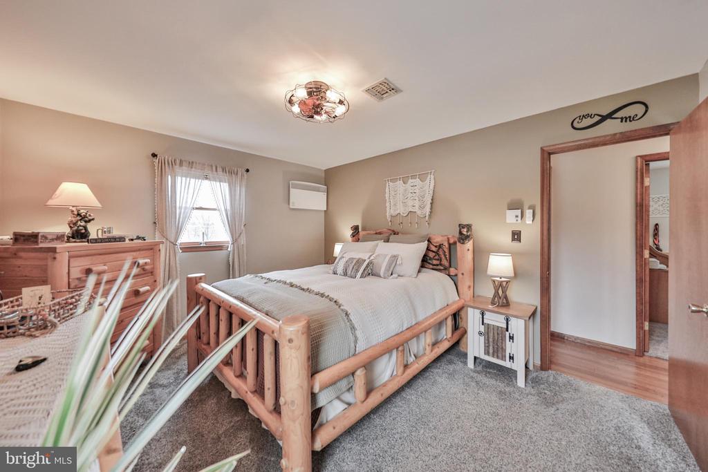 1040 W STAGECOACH ROAD