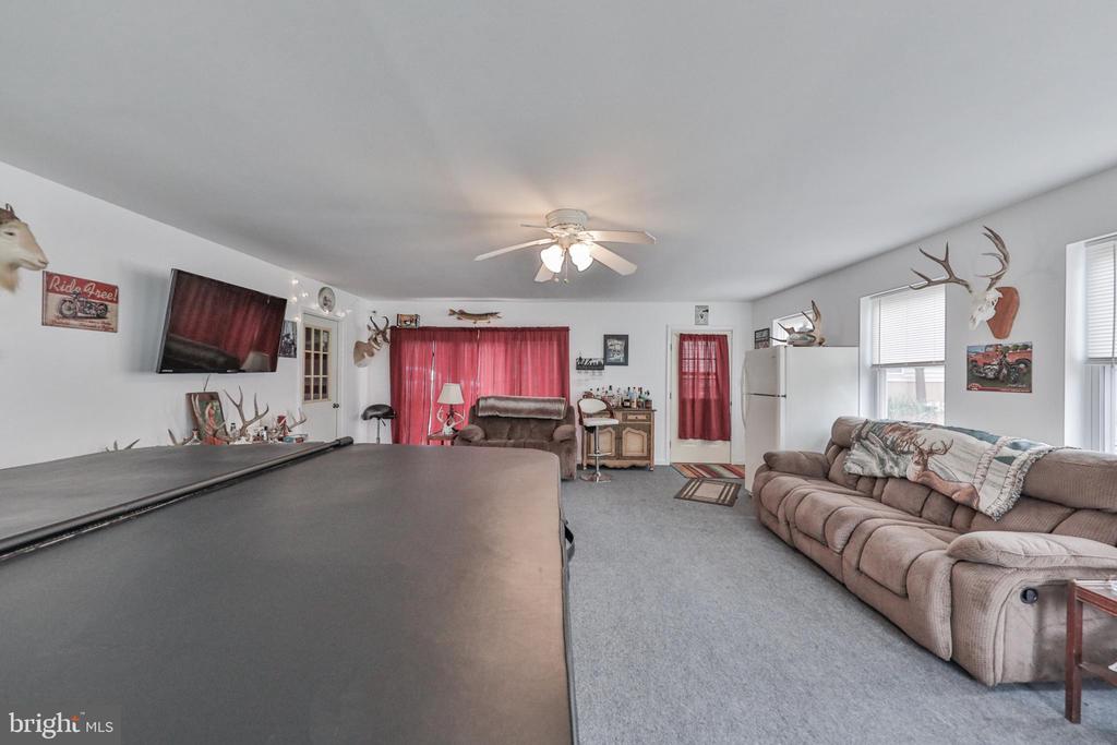 1040 W STAGECOACH ROAD