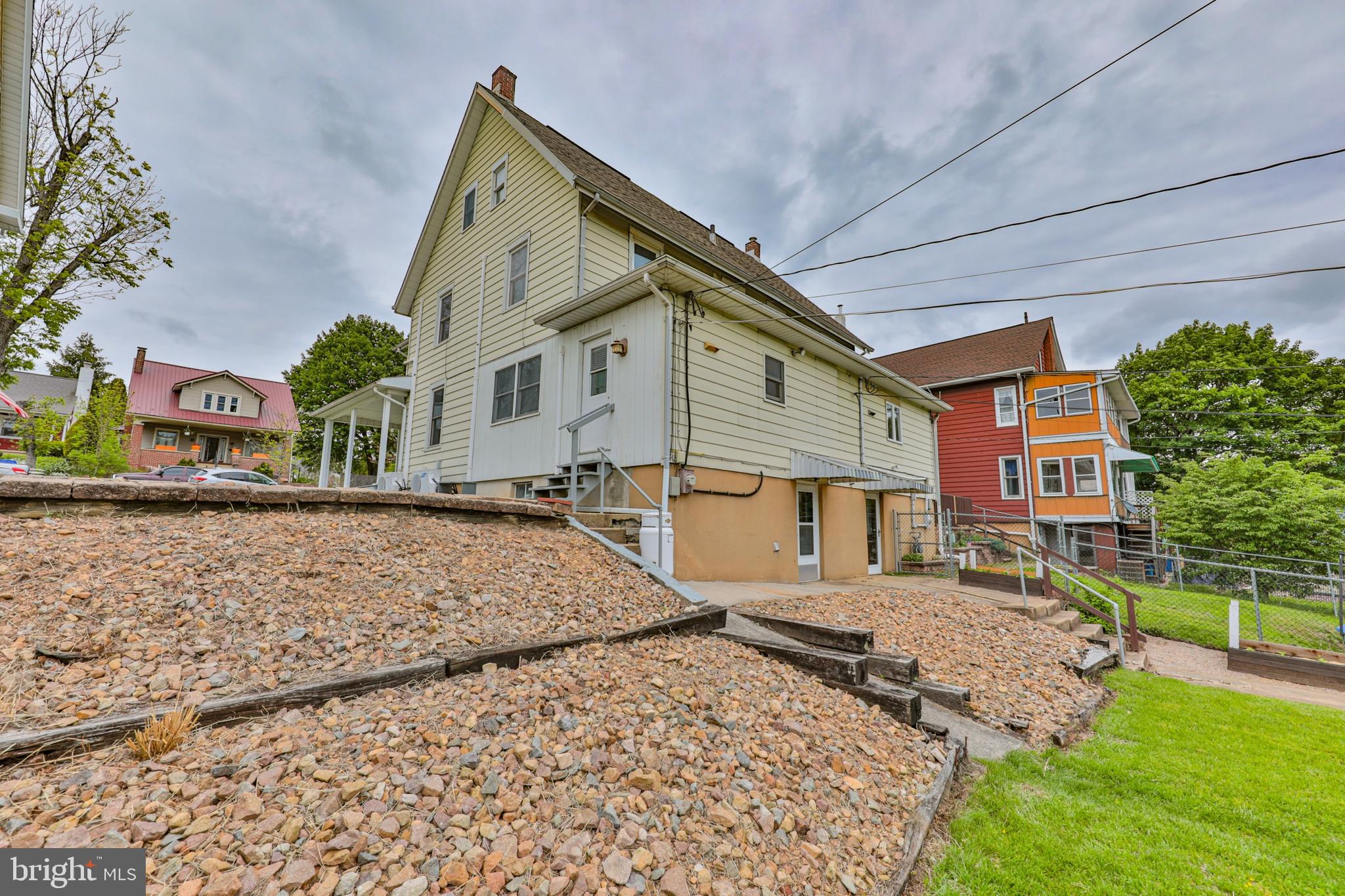 232 COLUMBIA AVENUE