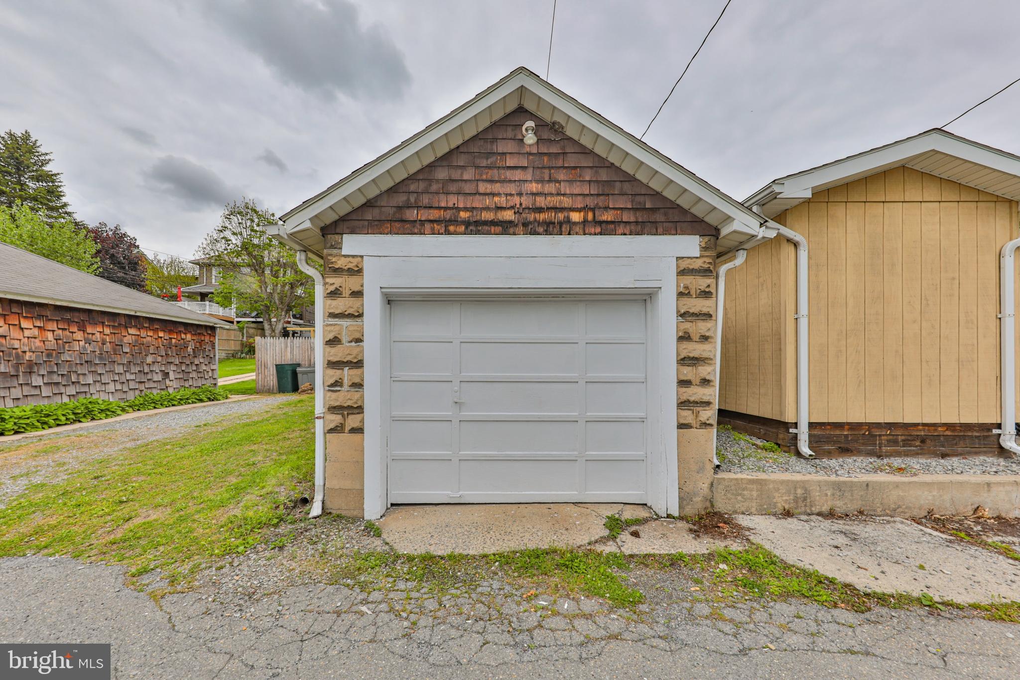 232 COLUMBIA AVENUE