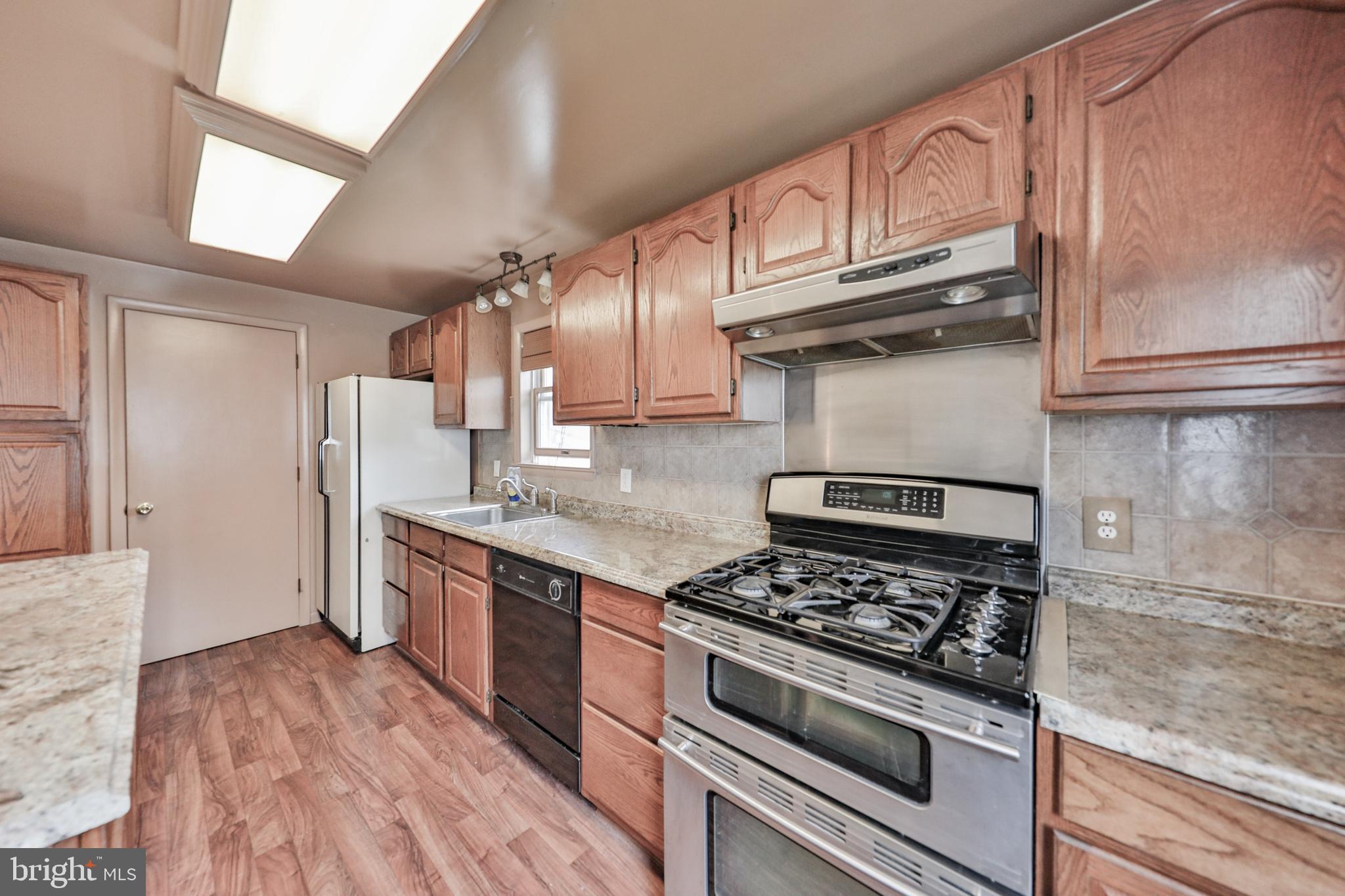 232 COLUMBIA AVENUE