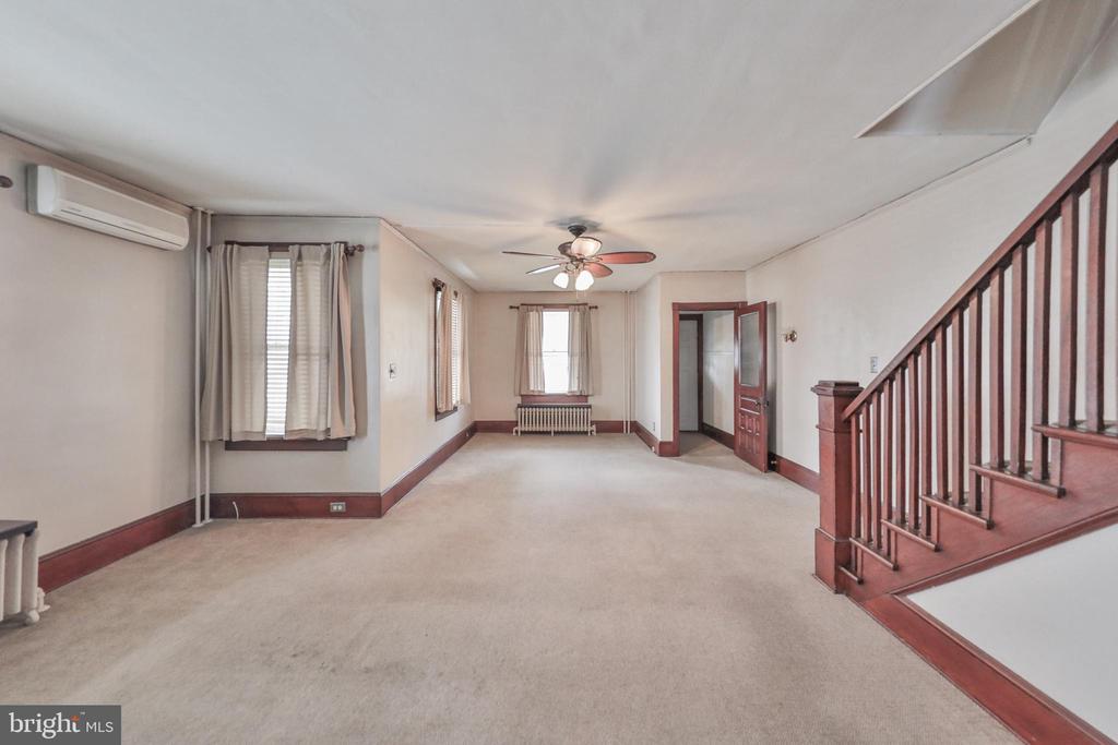 232 COLUMBIA AVENUE