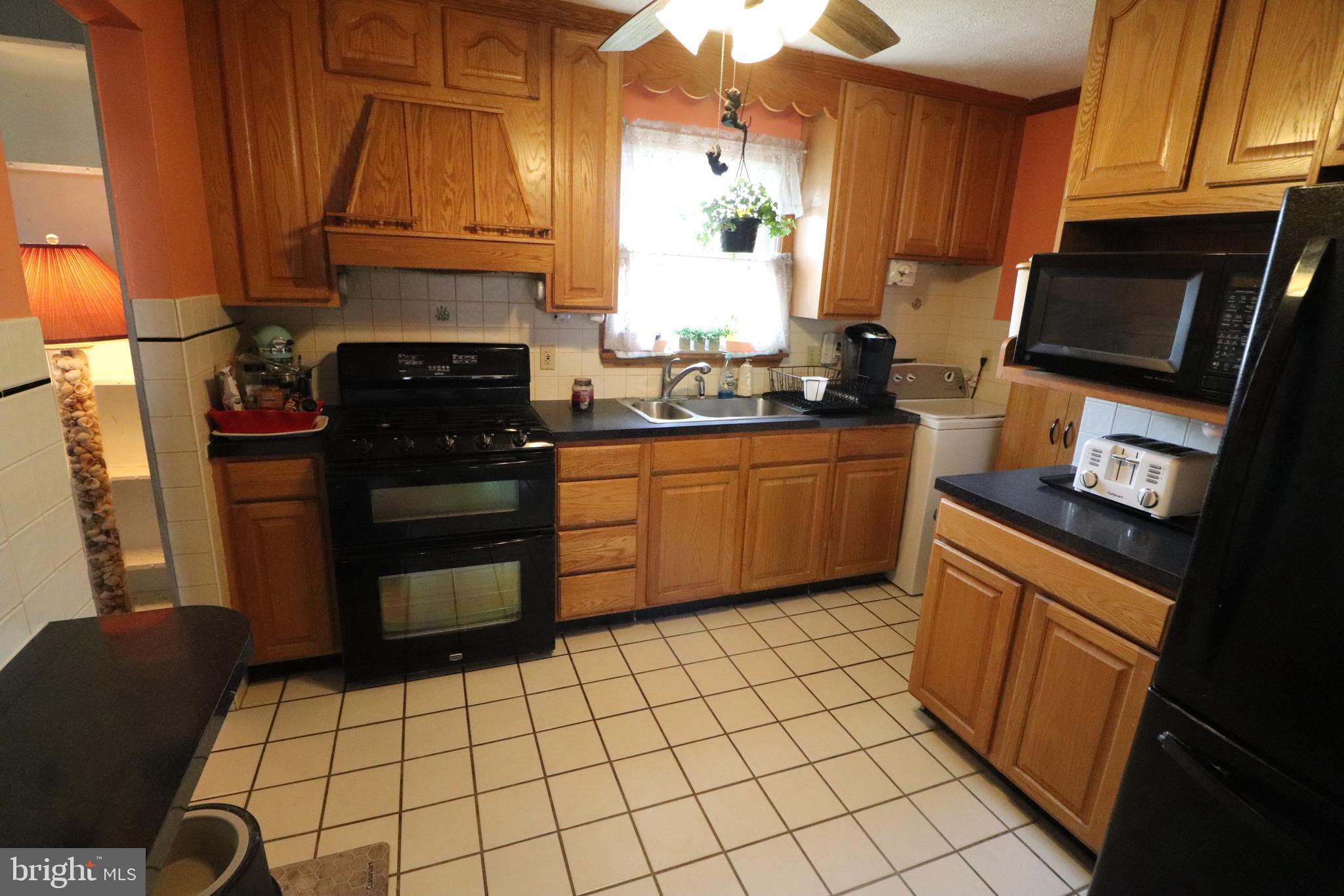2045 Cloverdale Rd