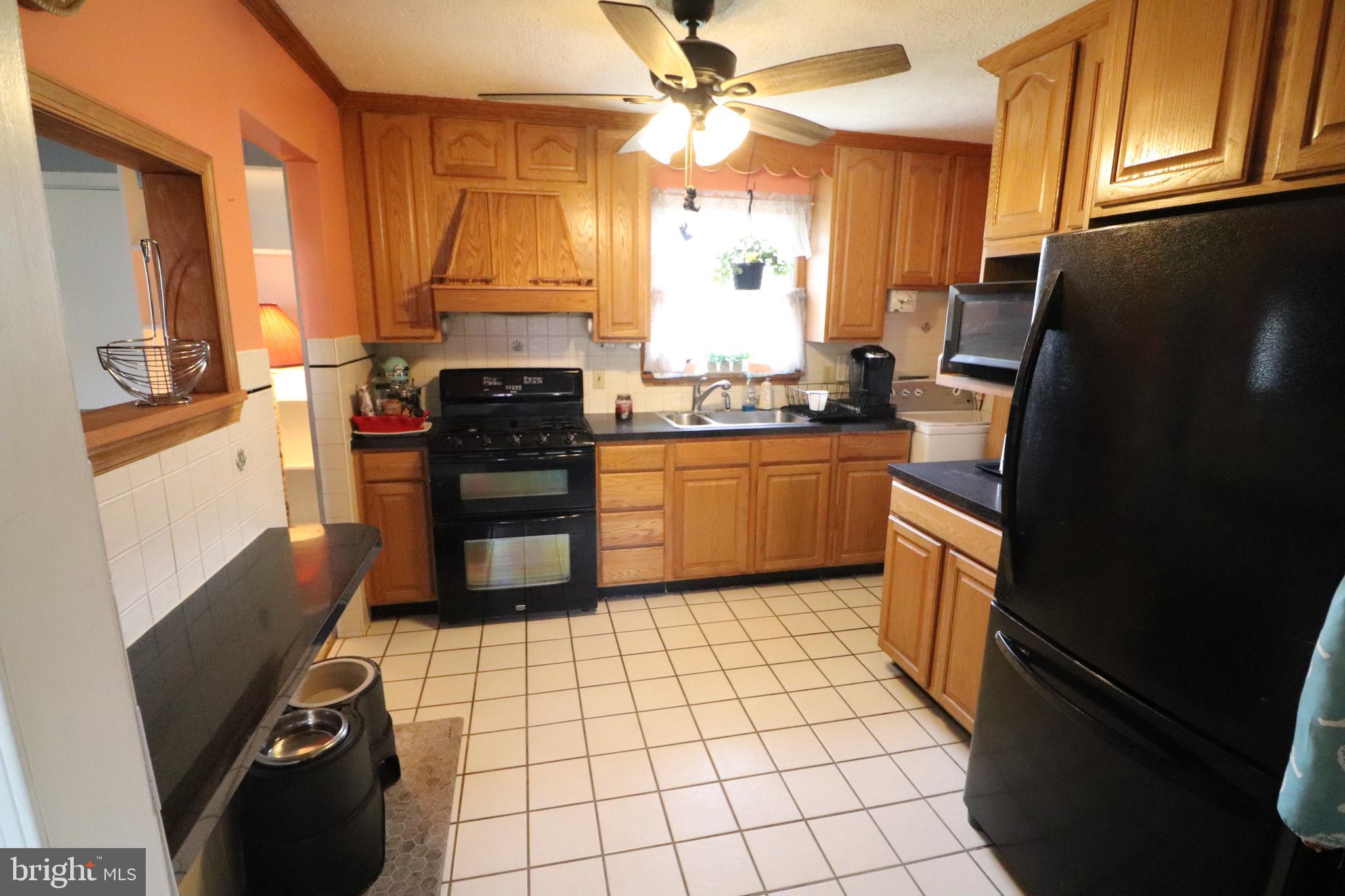 2045 Cloverdale Rd