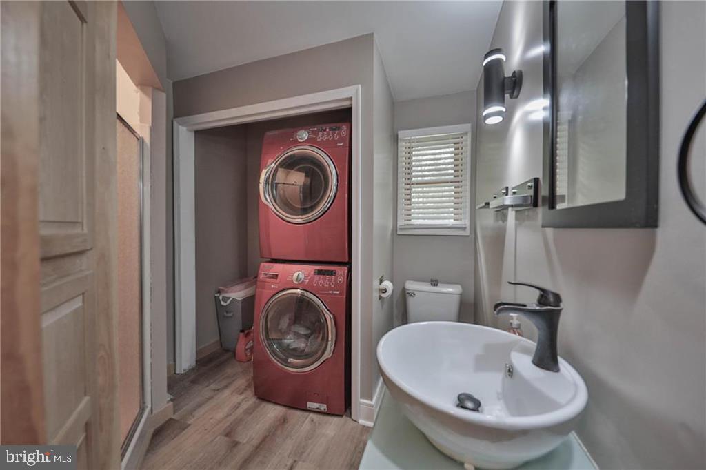 3337 William Cir