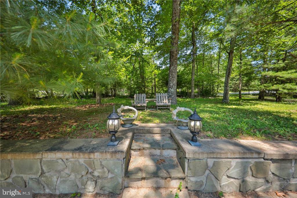 3337 William Cir