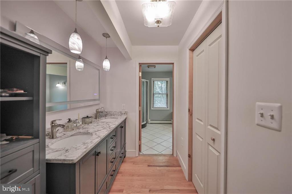 3337 William Cir