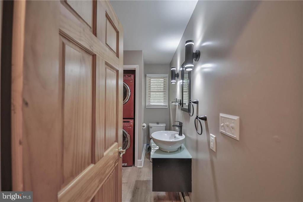 3337 William Cir