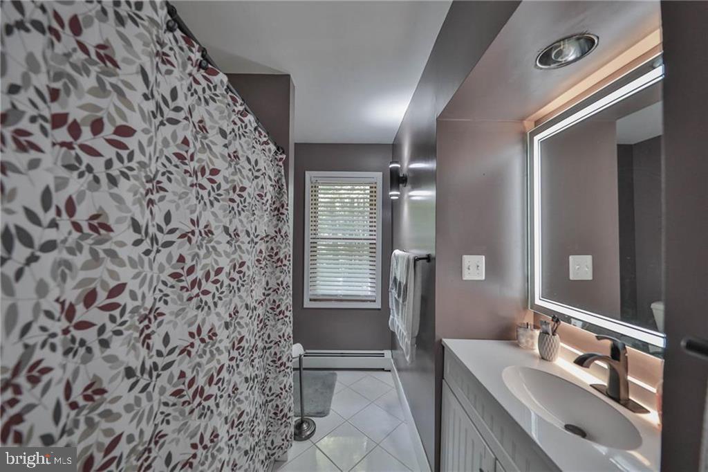 3337 William Cir