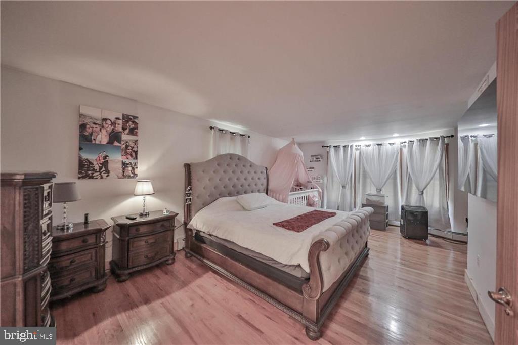 3337 William Cir