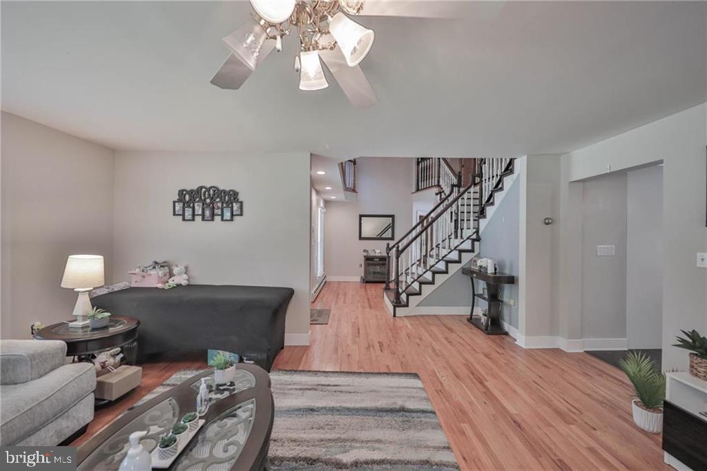 3337 William Cir