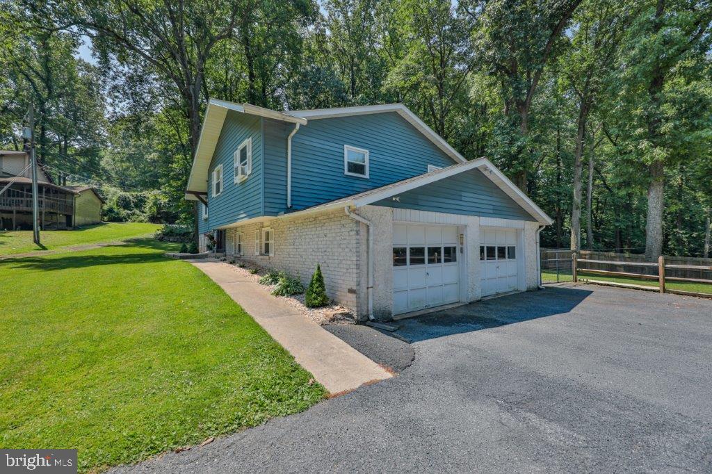 3014 Lanze Ln