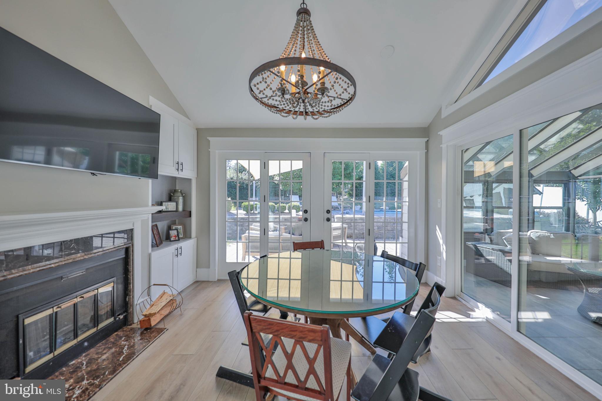 2718 WINDY HILL ROAD
