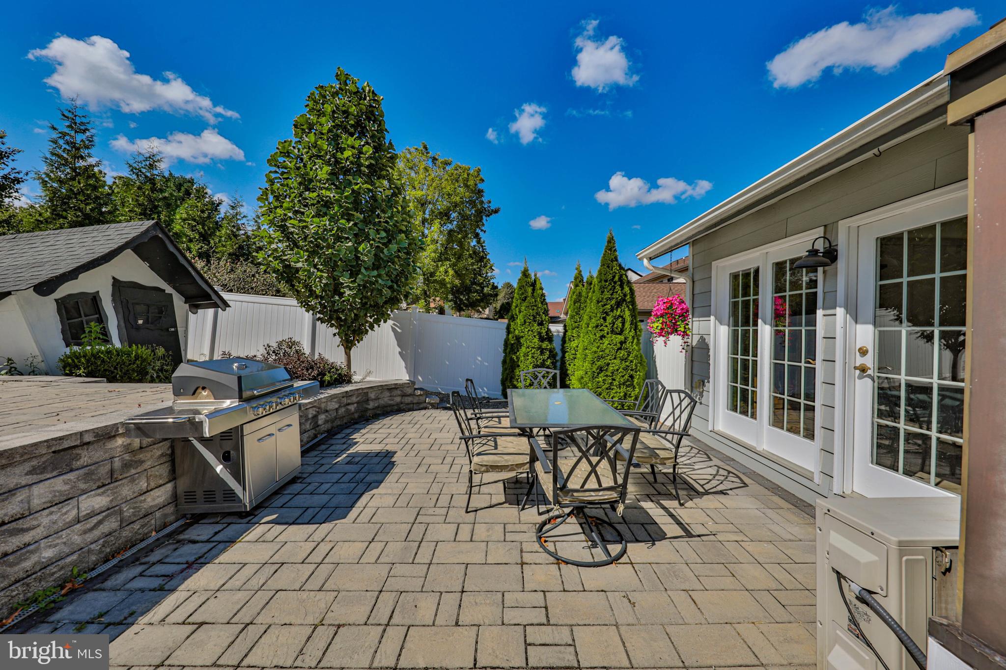 2718 WINDY HILL ROAD